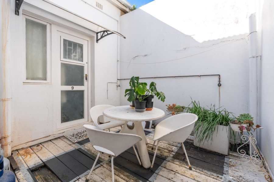 8 Bedroom Property for Sale in Vredehoek Western Cape